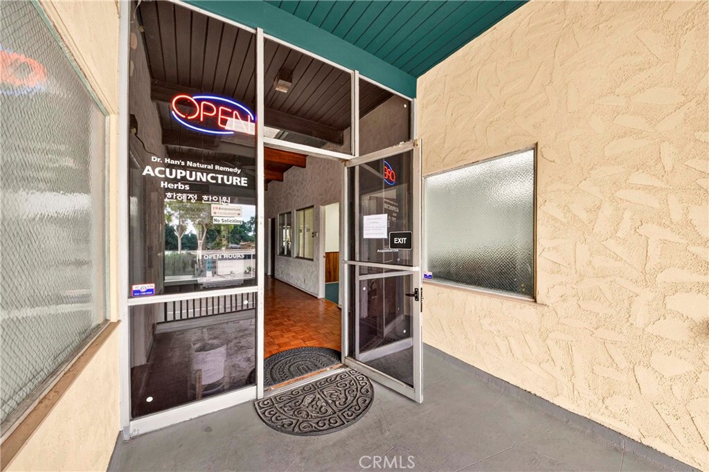 main property photo 12