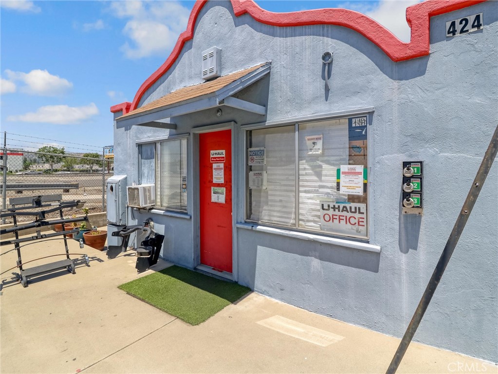 main property photo 12