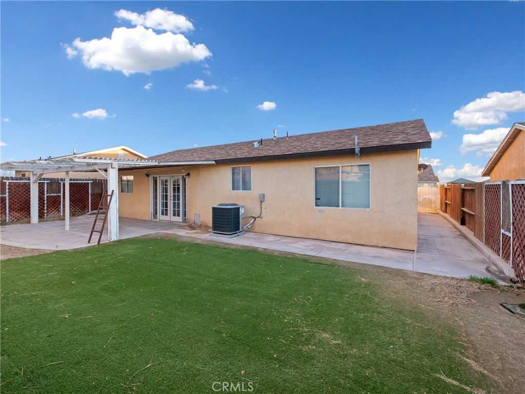 main property photo 13
