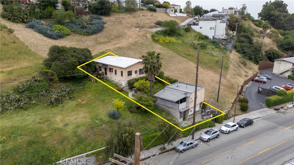 main property photo 28