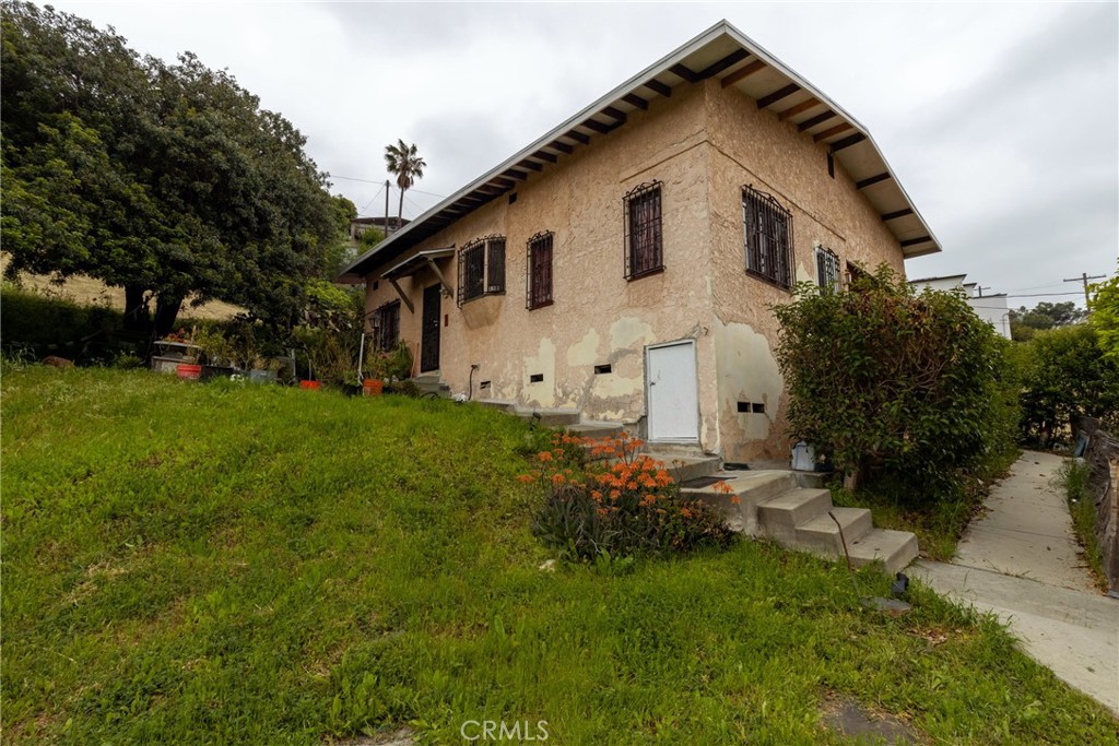 main property photo 5