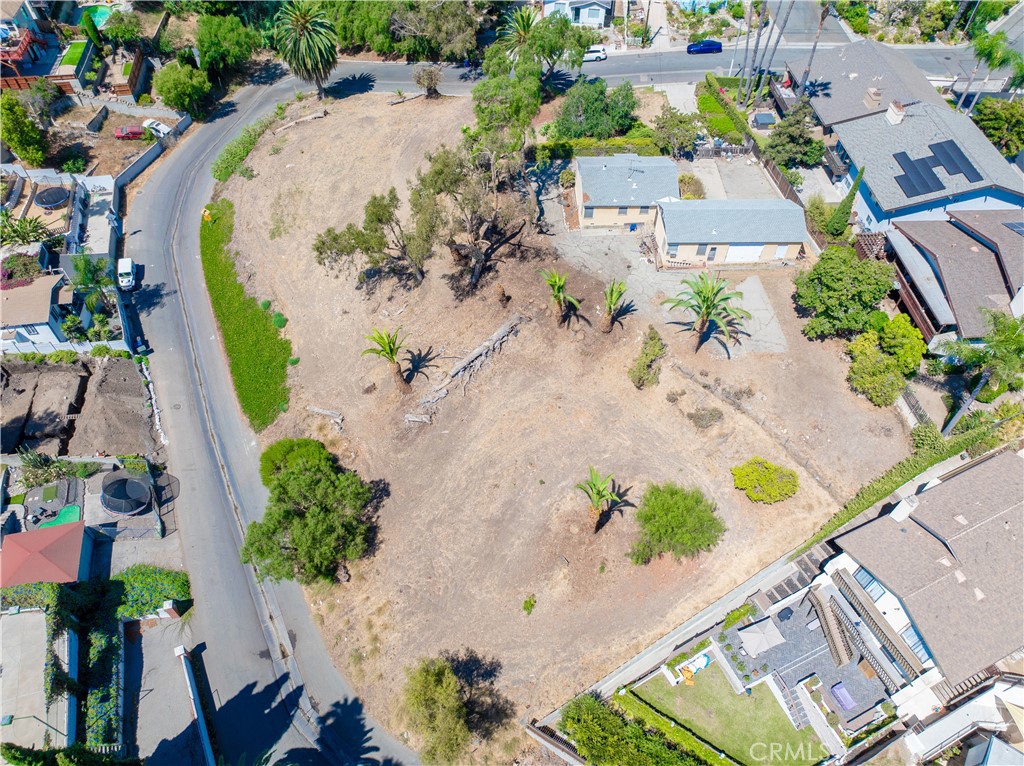 main property photo 10