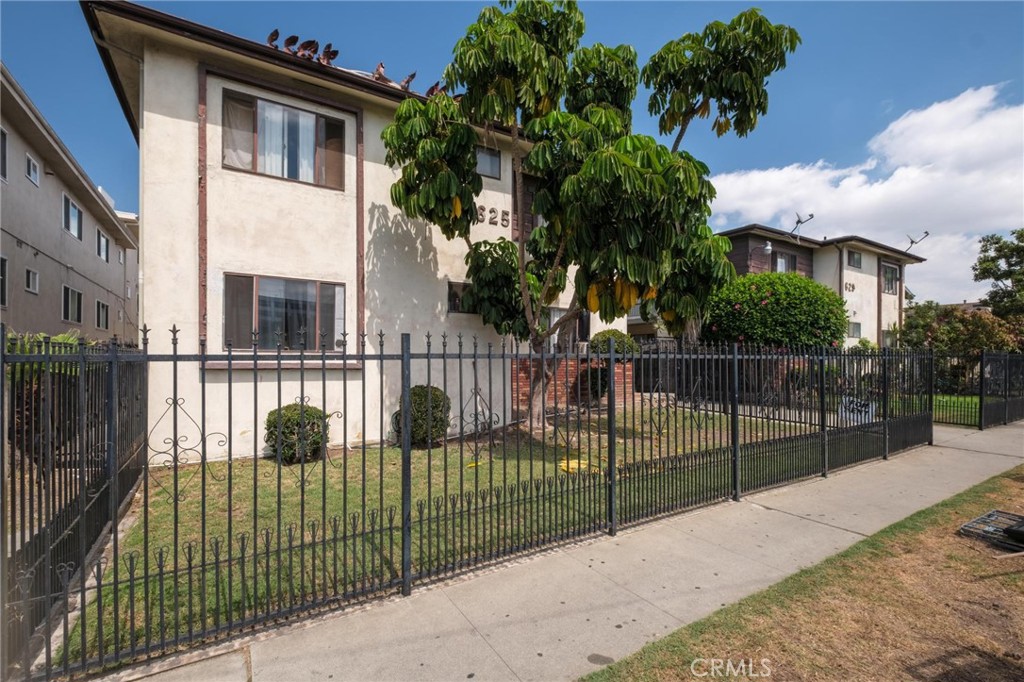 main property photo 16