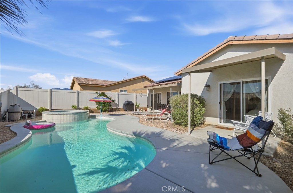 main property photo 12