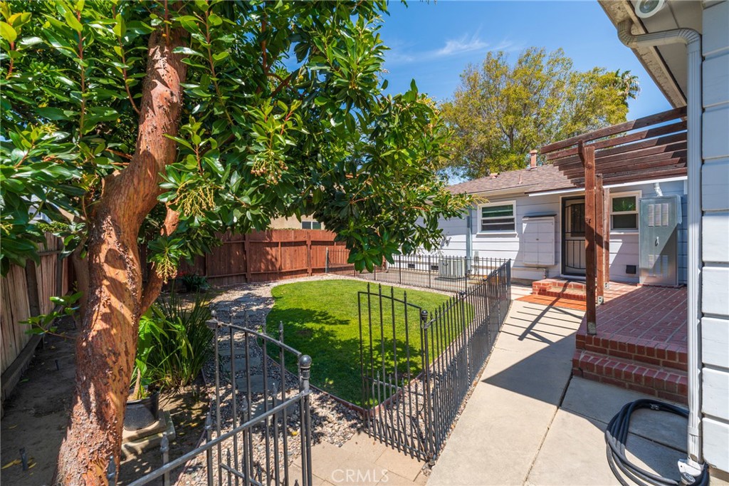 main property photo 41