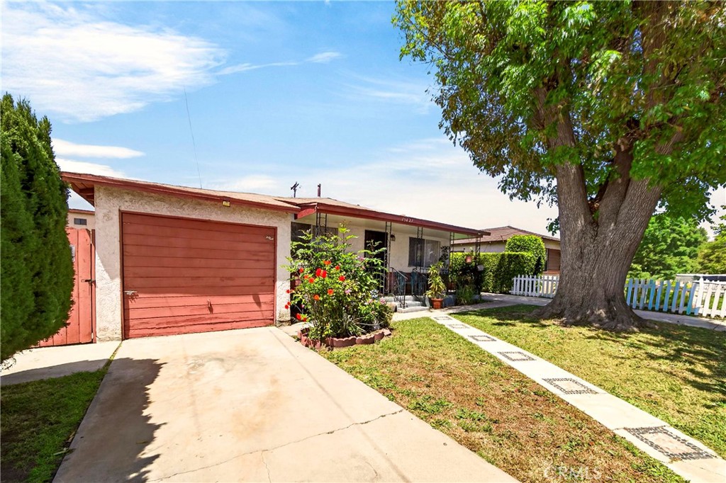 main property photo 9