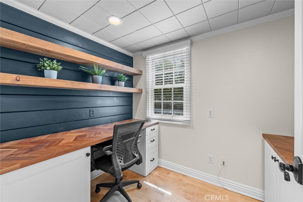 main property photo 50