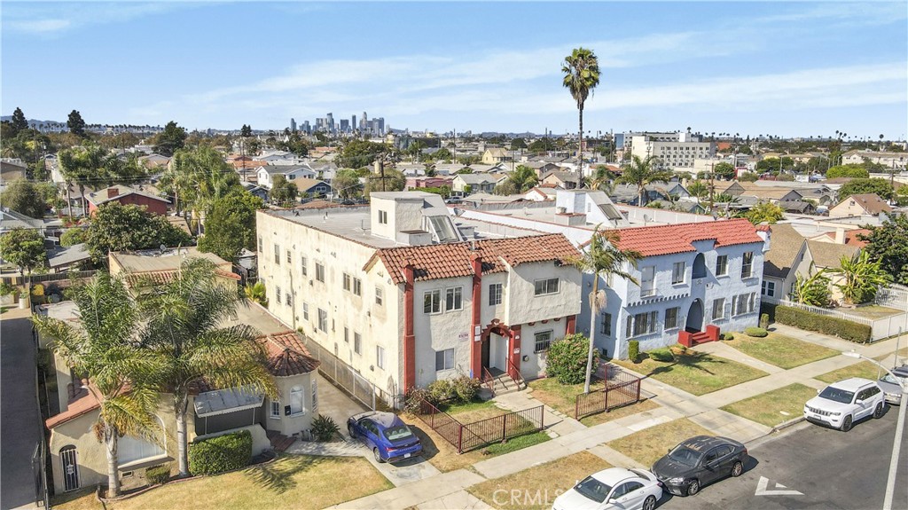 main property photo 11