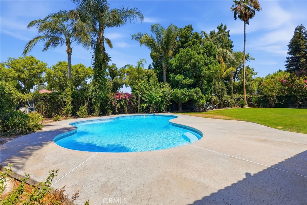 main property photo 47