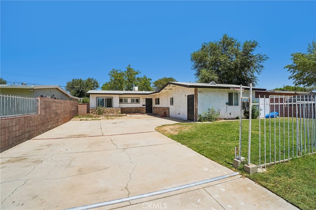 main property photo 24