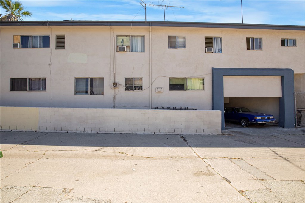 main property photo 12