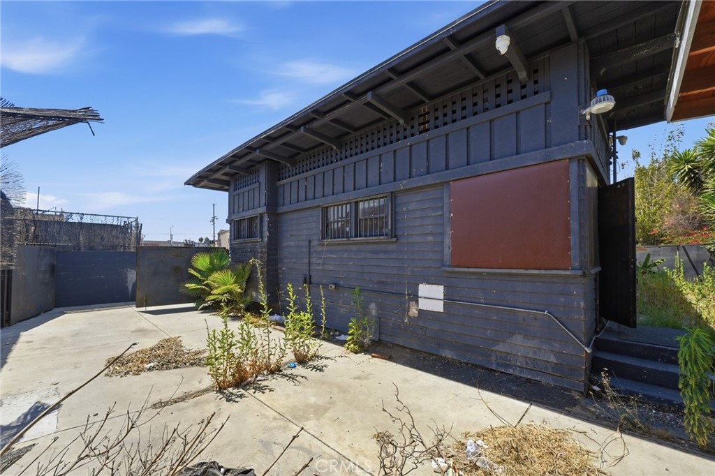main property photo 9