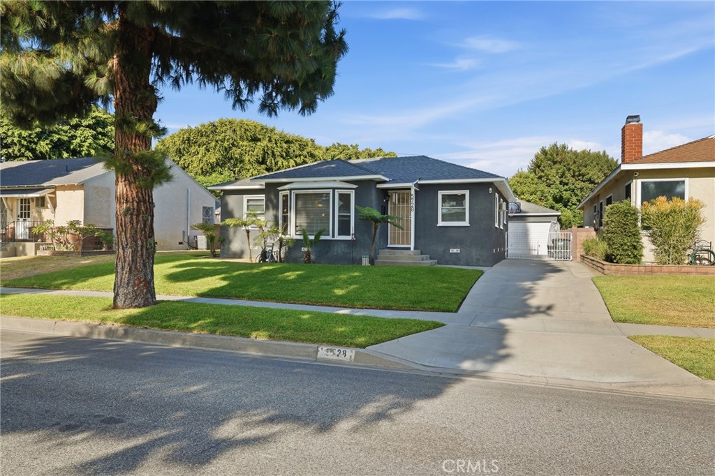 main property photo 29