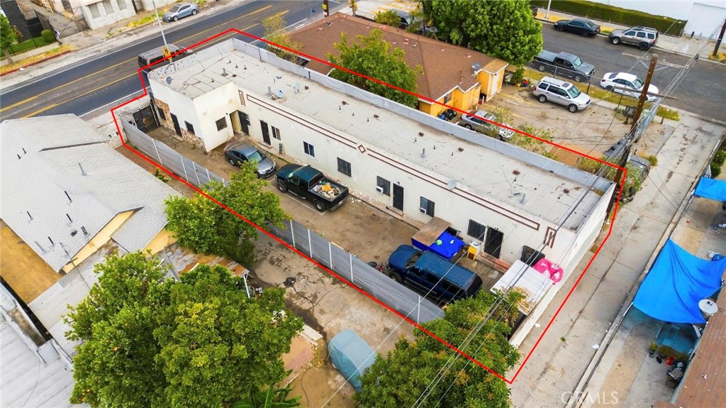 main property photo 11