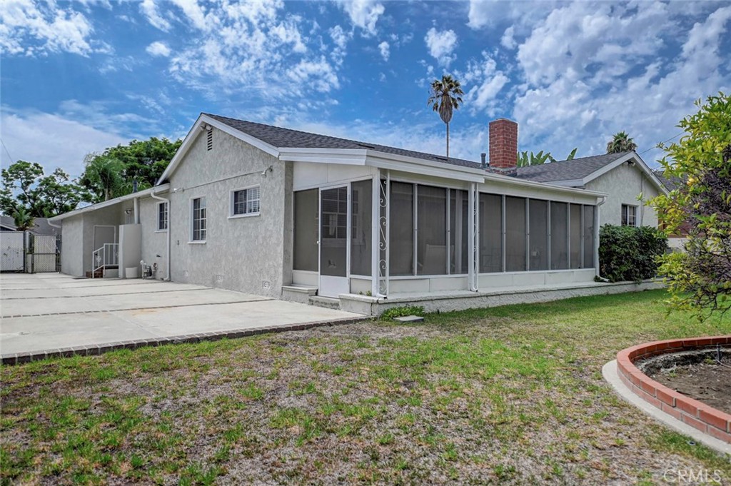 main property photo 28