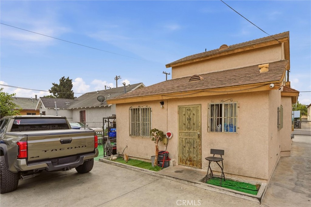 main property photo 19