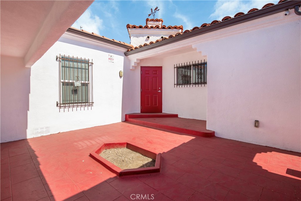main property photo 23