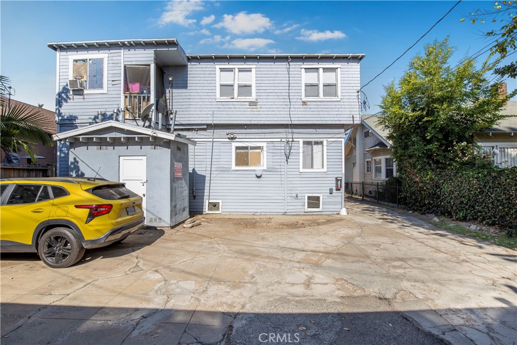 main property photo 5