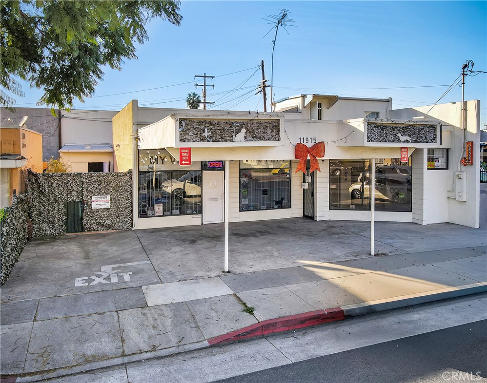 main property photo 6