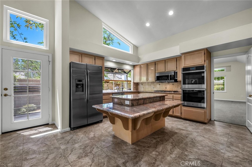 main property photo 10