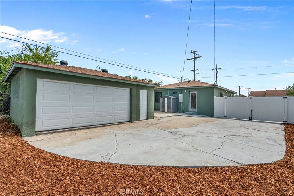 main property photo 26