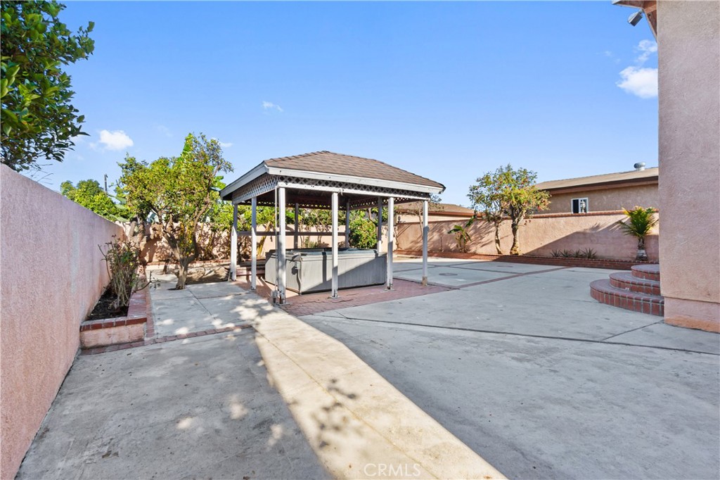 main property photo 51