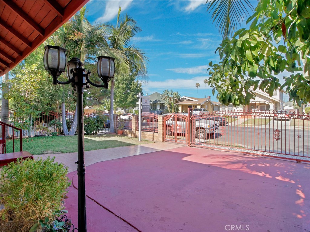 main property photo 40