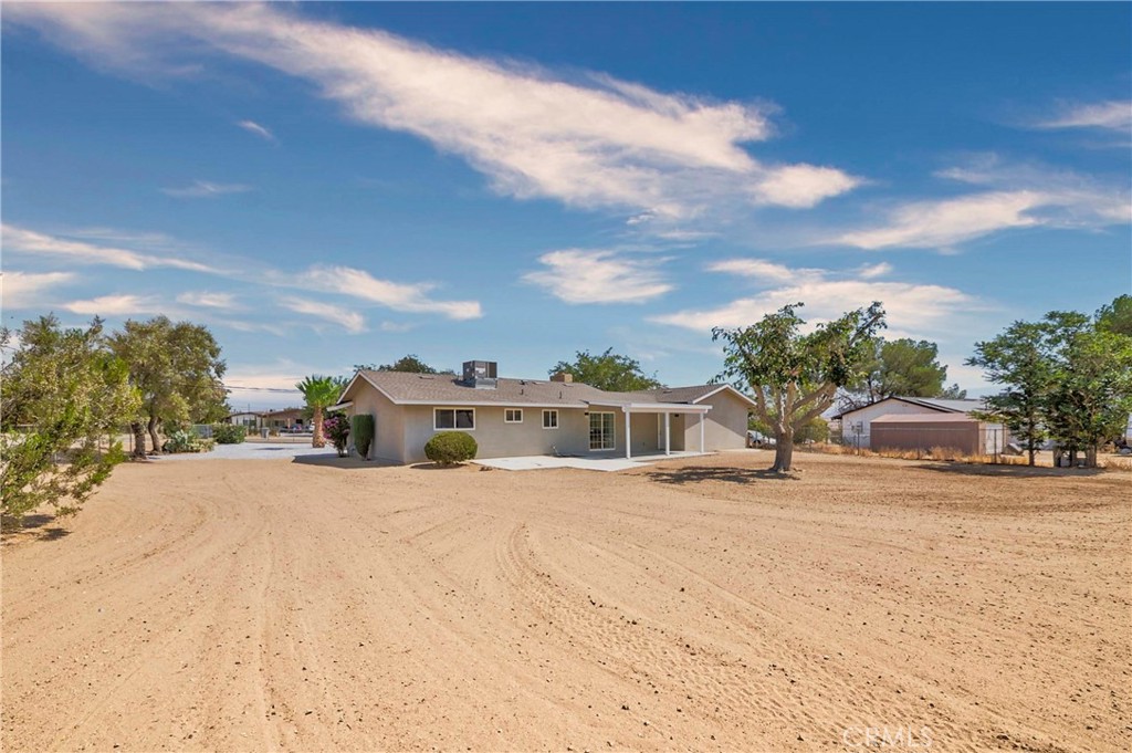 main property photo 13