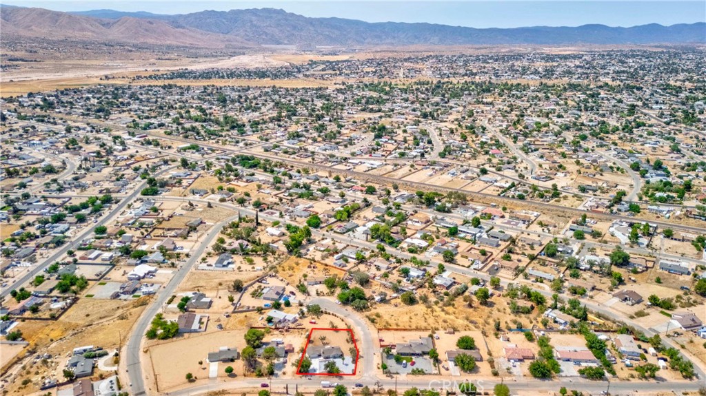 main property photo 16