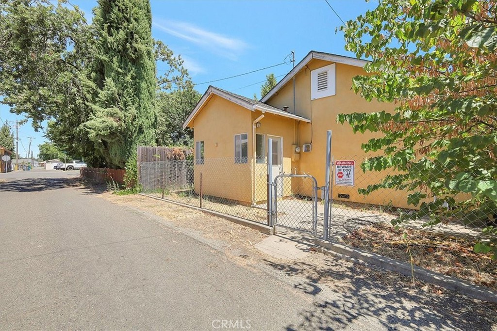 main property photo 22