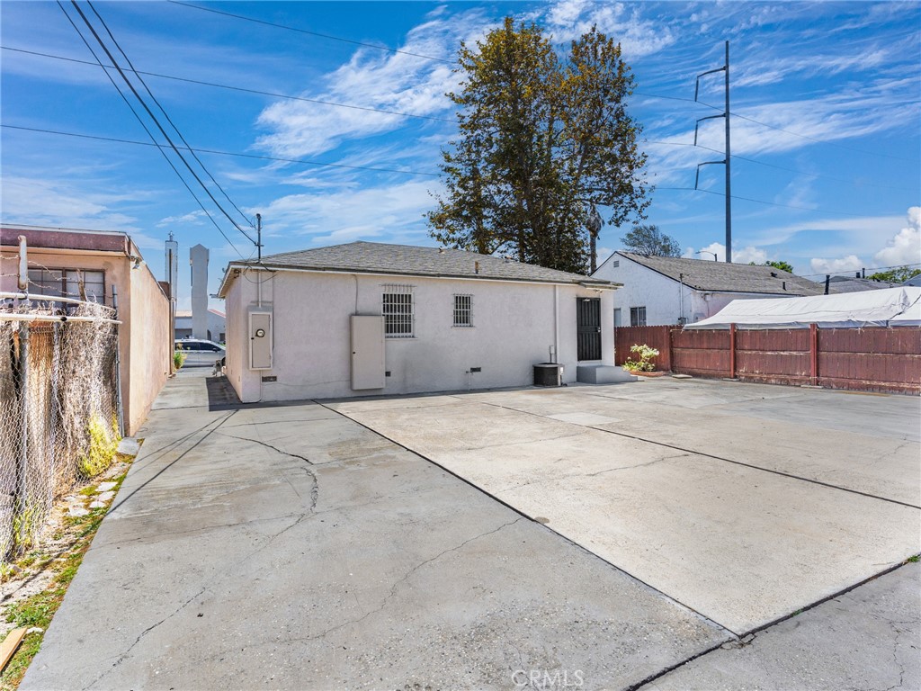 main property photo 16