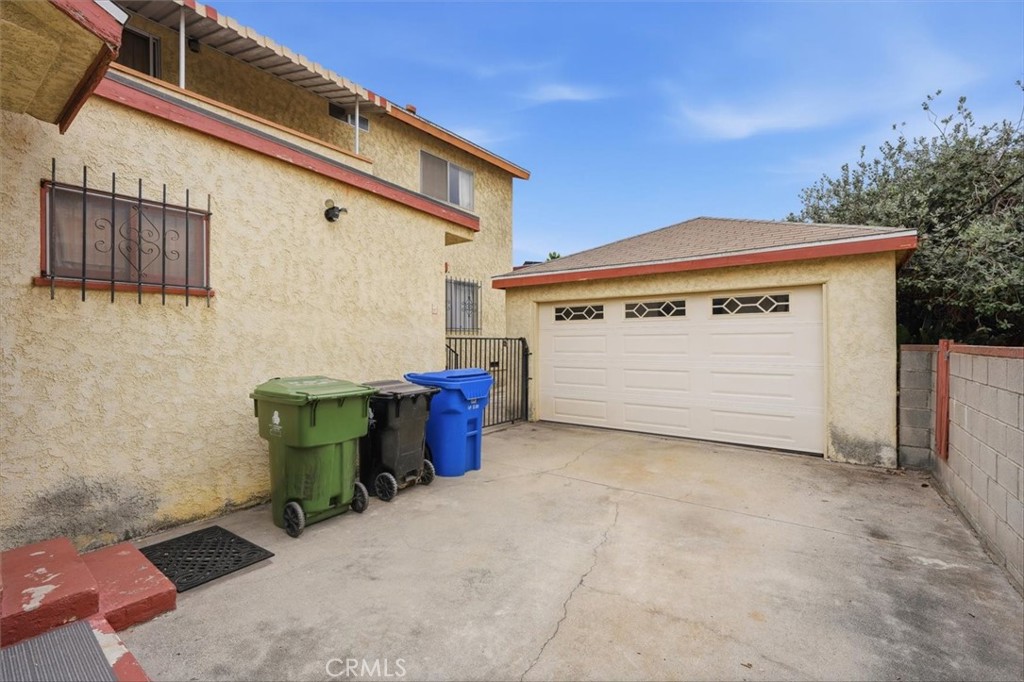 main property photo 50