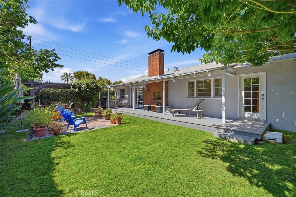 main property photo 11