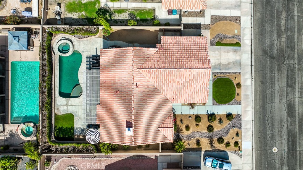 main property photo 26