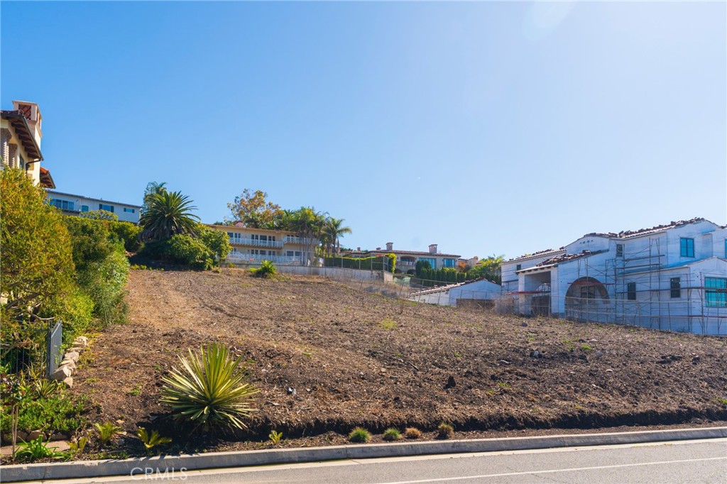 main property photo 10
