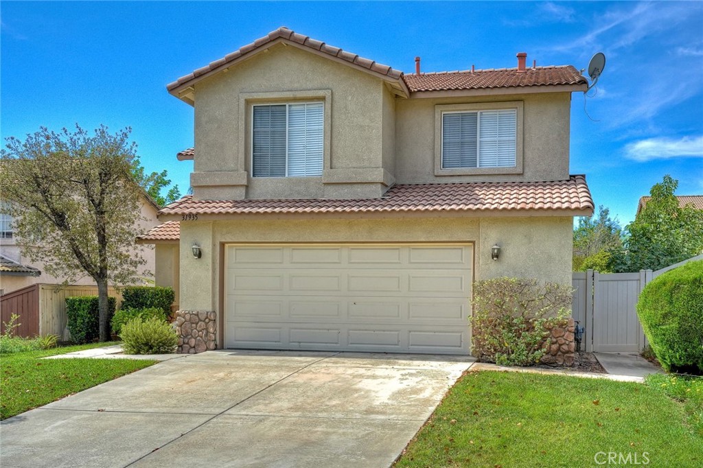 main property photo 18