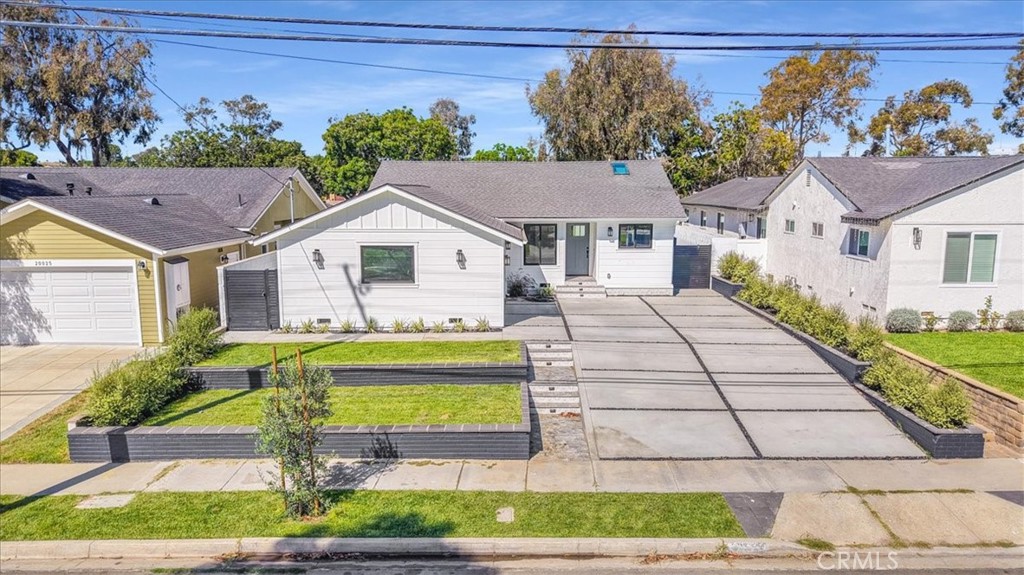 main property photo 51