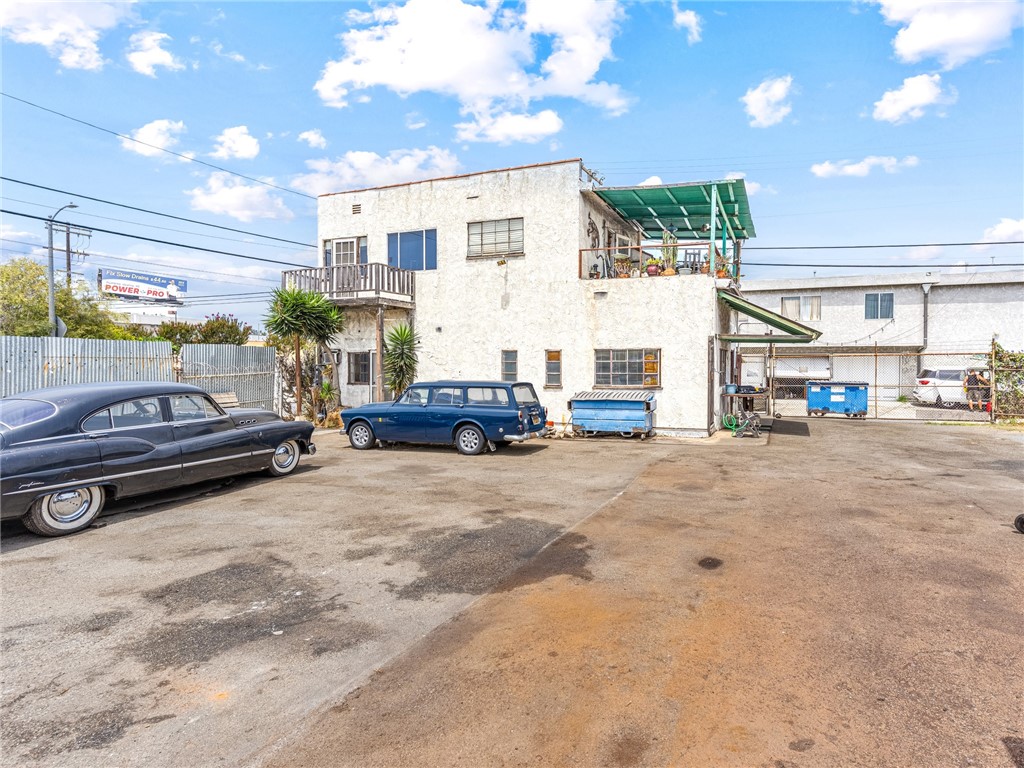 main property photo 23