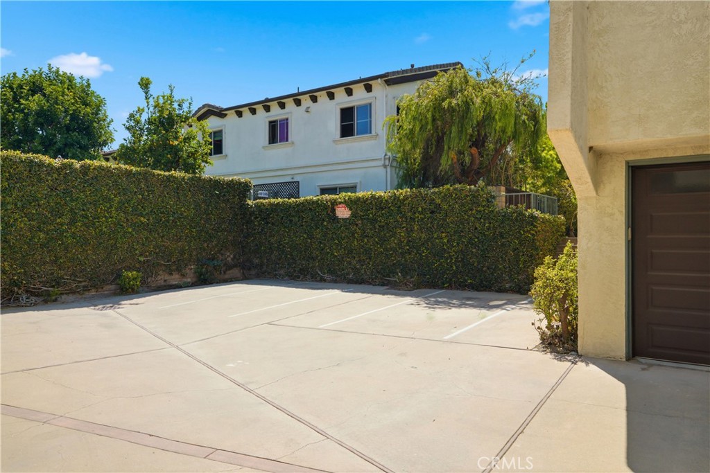 main property photo 59