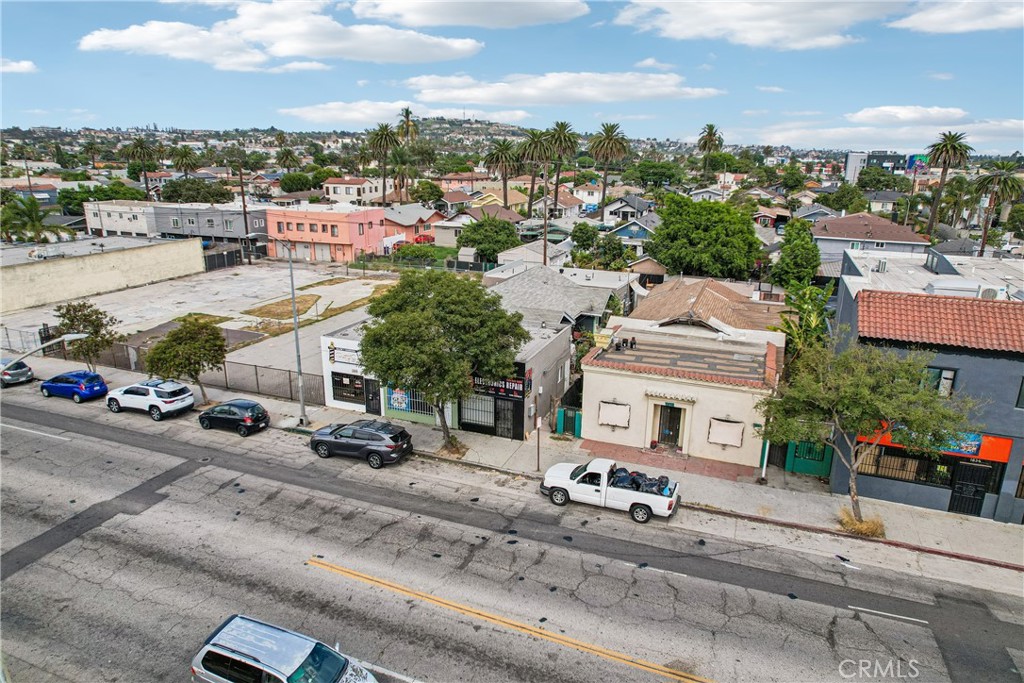 main property photo 25