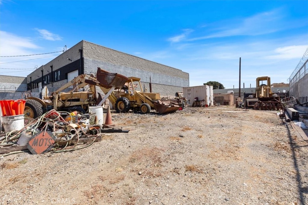main property photo 12