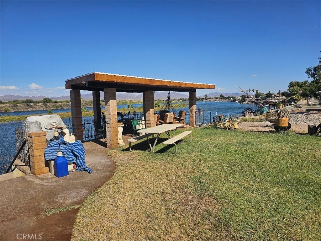 main property photo 11