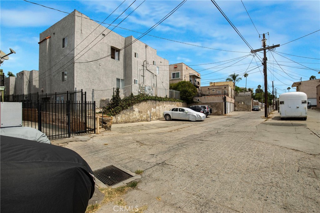 main property photo 8