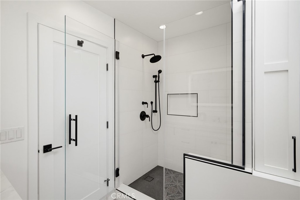 main property photo 68