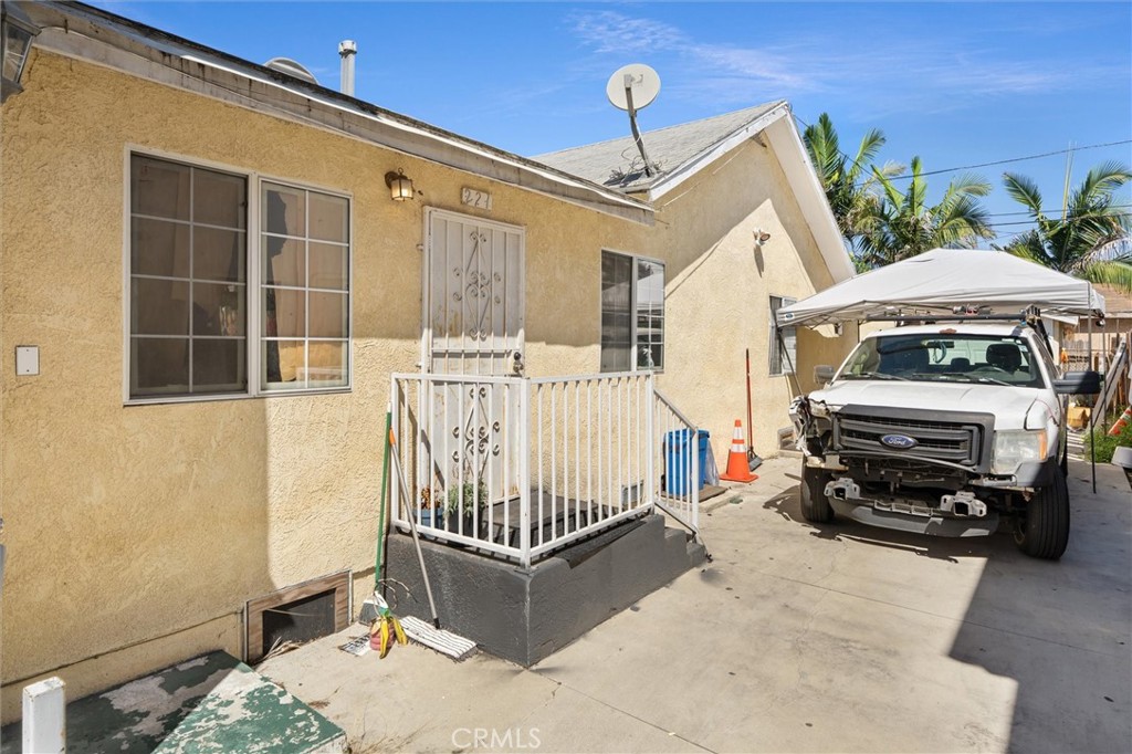 main property photo 28
