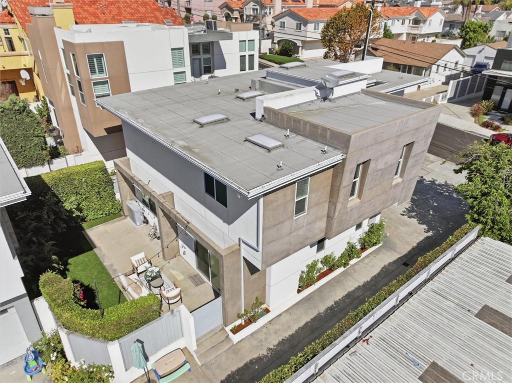 main property photo 68