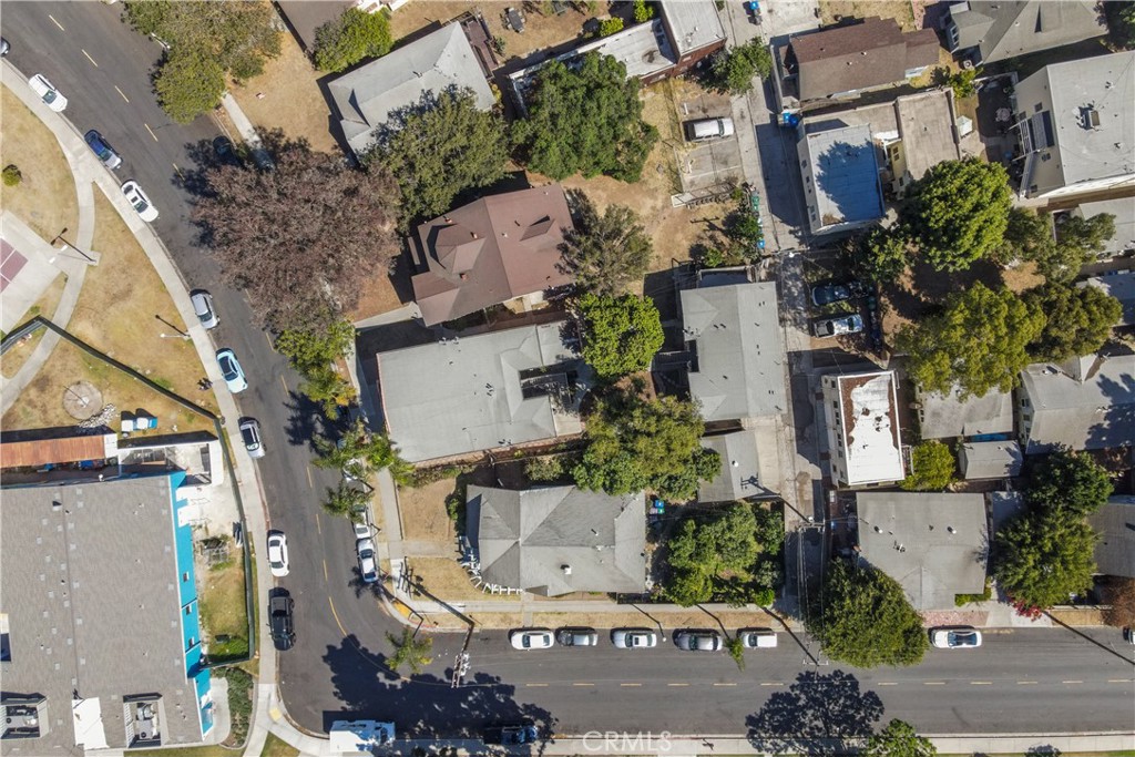 main property photo 38