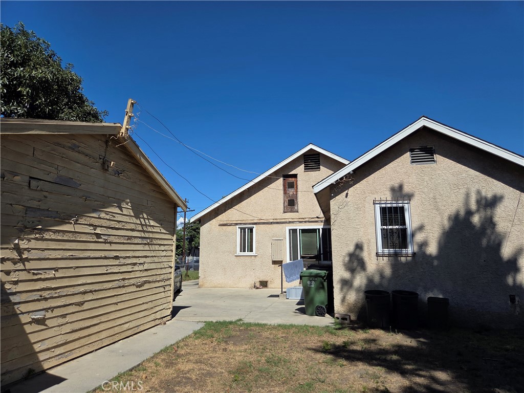 main property photo 13