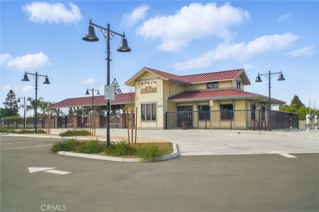 main property photo 12