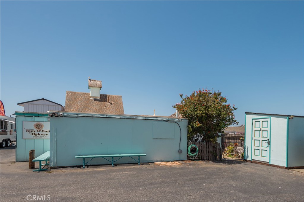main property photo 11
